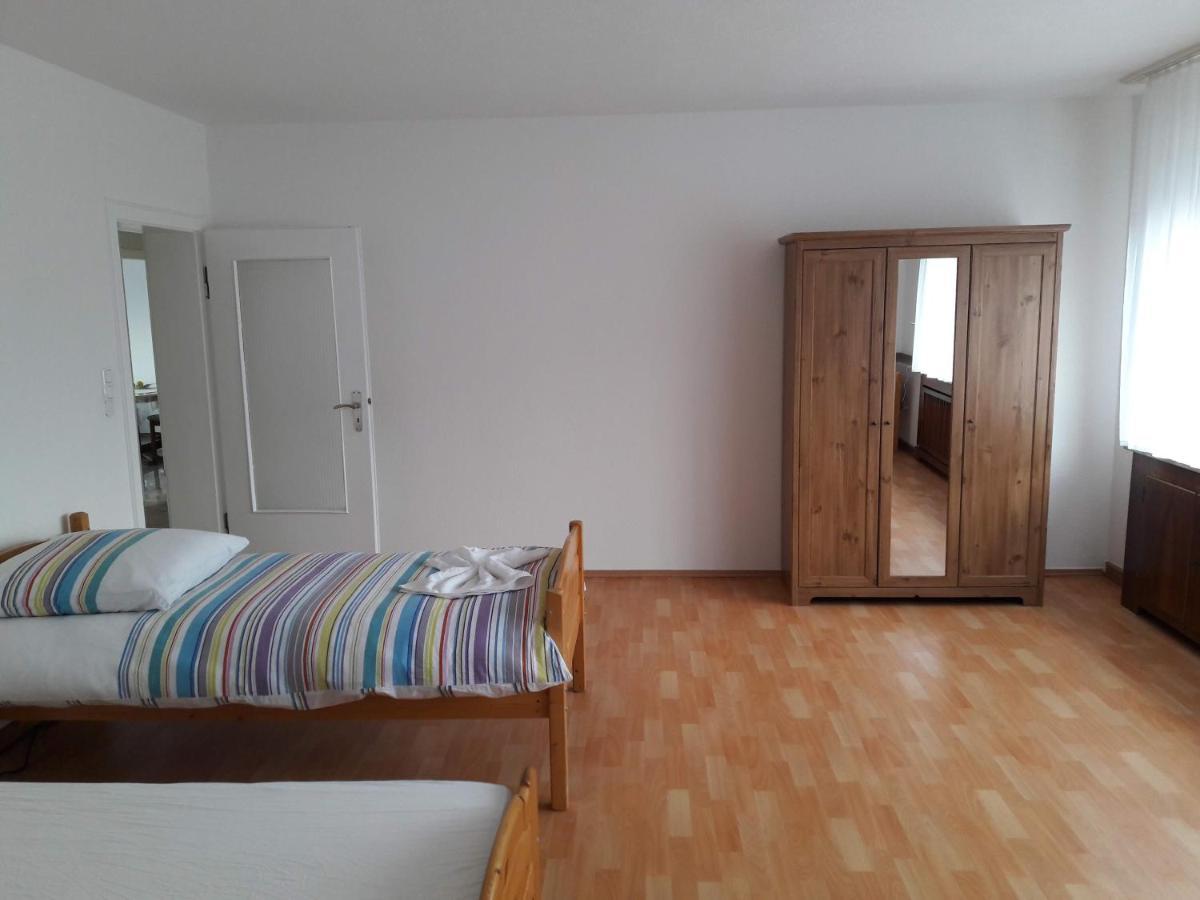 Monteurwohnungen Lerch Santos Mönchengladbach Buitenkant foto