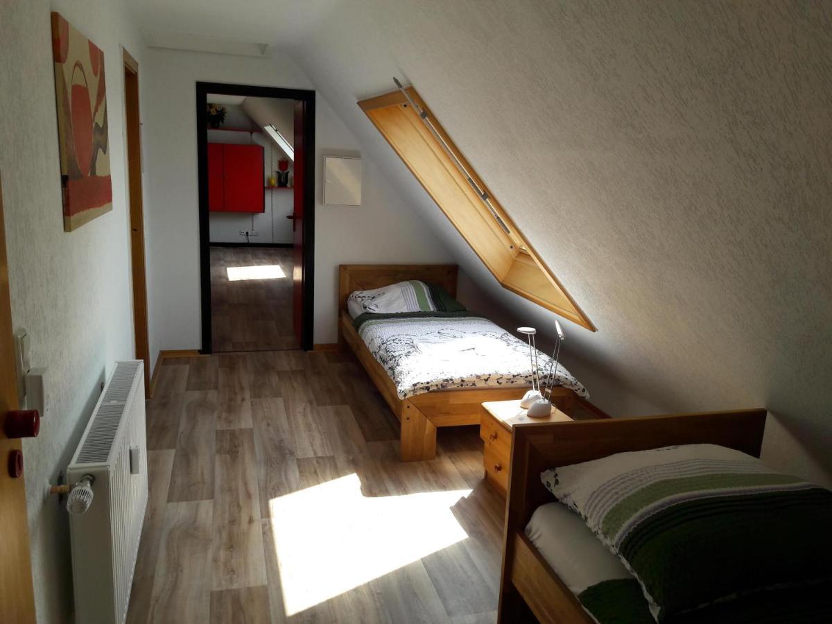 Monteurwohnungen Lerch Santos Mönchengladbach Buitenkant foto